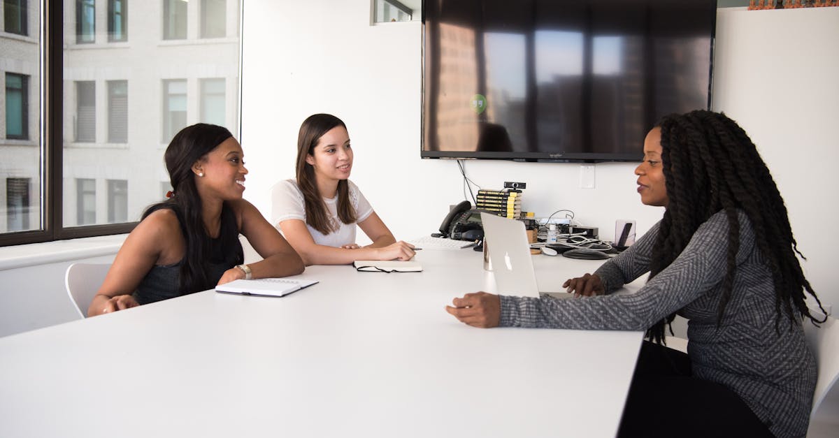 découvrez l'importance de la diversité dans nos sociétés modernes, son impact positif sur la créativité et l'innovation, ainsi que les moyens de promouvoir l'inclusion et l'équité pour tous.