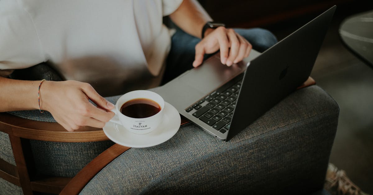 découvrez les avantages du télétravail : flexibilité, équilibre entre vie professionnelle et personnelle, et réduction des trajets. apprenez comment tirer le meilleur parti du télétravail pour booster votre productivité et votre bien-être.