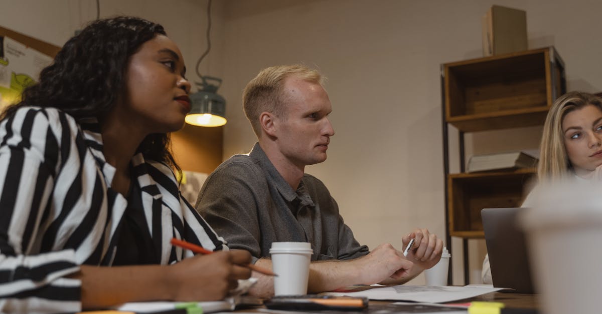 découvrez l'importance du leadership féminin dans le monde moderne. explorez des stratégies, des exemples inspirants et des conseils pour promouvoir l'égalité des genres et encourager les femmes à assumer des rôles de leadership.