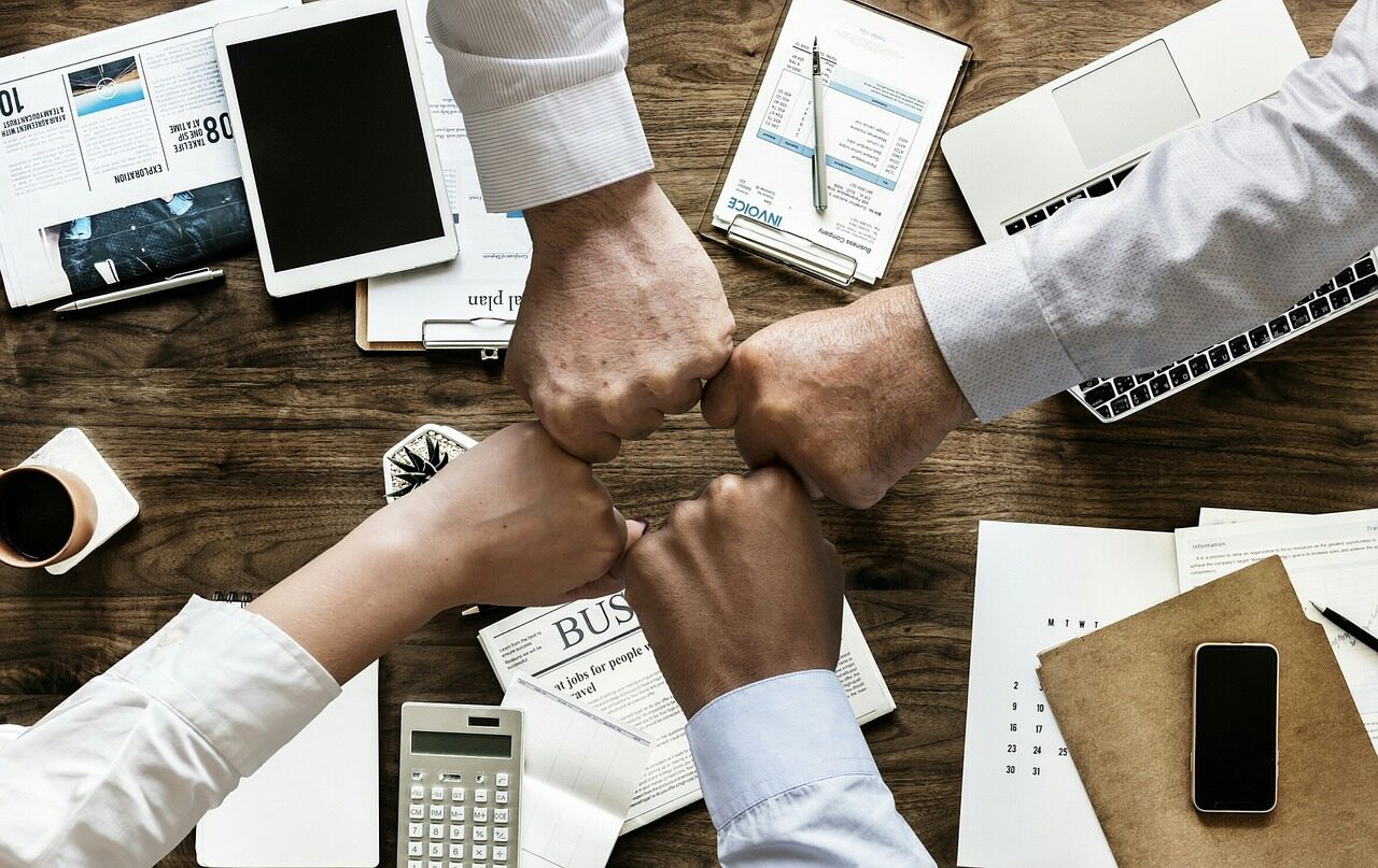 découvrez des stratégies efficaces de team management pour optimiser la collaboration et la productivité au sein de votre équipe. apprenez à motiver vos membres, à déléguer efficacement et à instaurer une culture de travail positive.