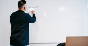 découvrez notre programme de formation continue, conçu pour enrichir vos compétences et vous aider à rester compétitif sur le marché du travail. avec des cours flexibles et adaptés à vos besoins, boostez votre carrière et atteignez vos objectifs professionnels.