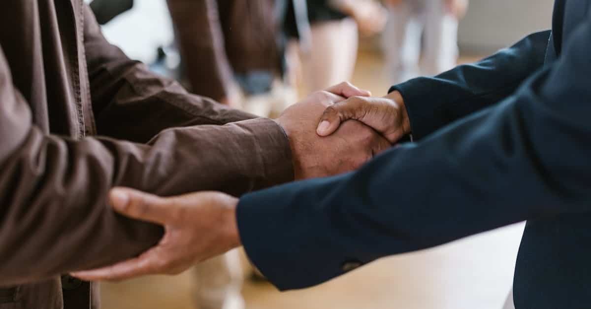 discover transformational leadership, an innovative approach that inspires and motivates teams to reach their full potential through a shared vision, empathy, and personal development.