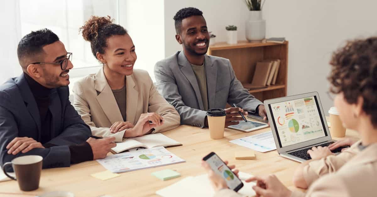 scopri l'arte della collaborazione efficace, dove ogni voce conta e ogni idea contribuisce al successo comune. impara le migliori pratiche e strategie per lavorare insieme, rafforzare le relazioni e raggiungere i tuoi obiettivi collettivi.