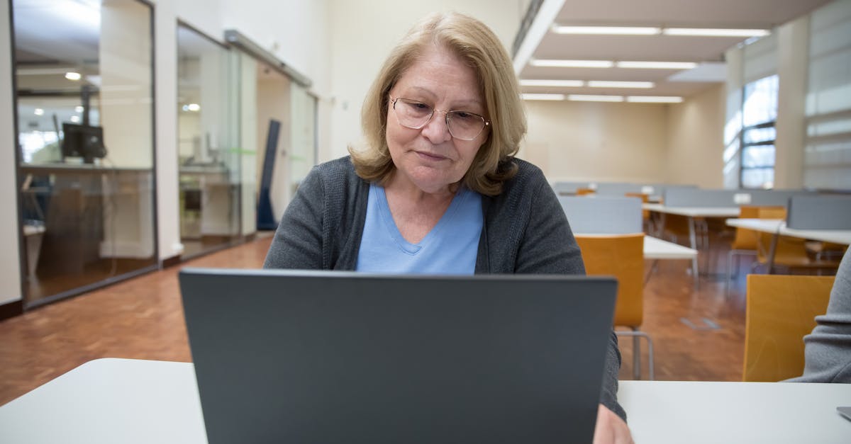 découvrez nos programmes de formation continue conçus pour enrichir vos compétences et booster votre carrière. apprenez à votre rythme grâce à des cours flexibles et adaptés à vos besoins professionnels.