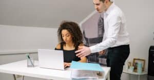 découvrez les meilleures pratiques et outils pour le team management : motivez vos équipes, améliorez la collaboration et atteignez vos objectifs plus efficacement au sein de votre entreprise.